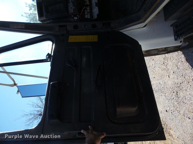 image for item J8725 1993 International 4900 refuse truck