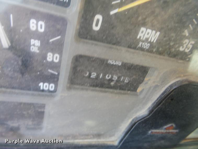 image for item J8725 1993 International 4900 refuse truck