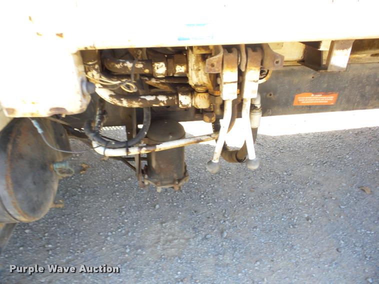 image for item J8725 1993 International 4900 refuse truck