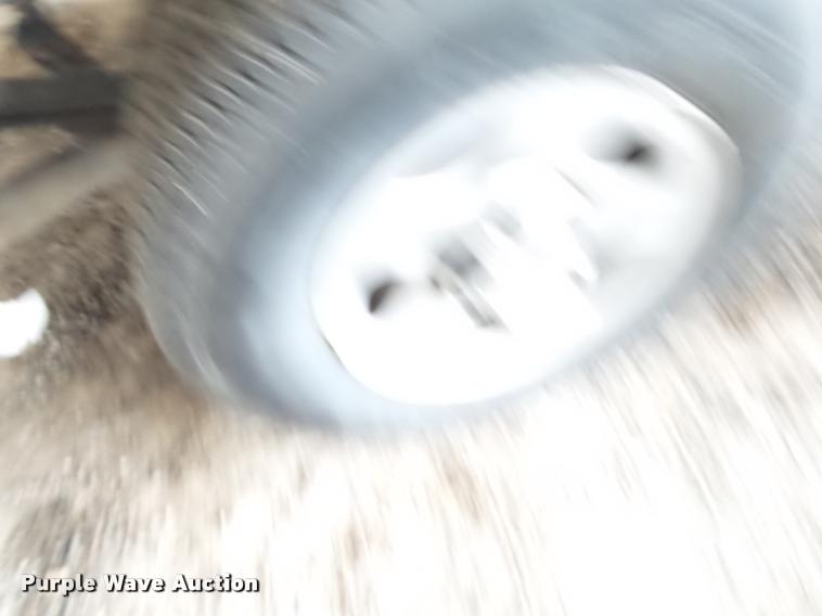 image for item K1083 2003 Chevrolet Silverado 1500 pickup truck