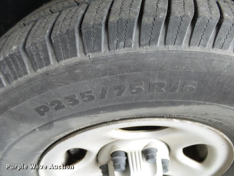 image for item K1083 2003 Chevrolet Silverado 1500 pickup truck