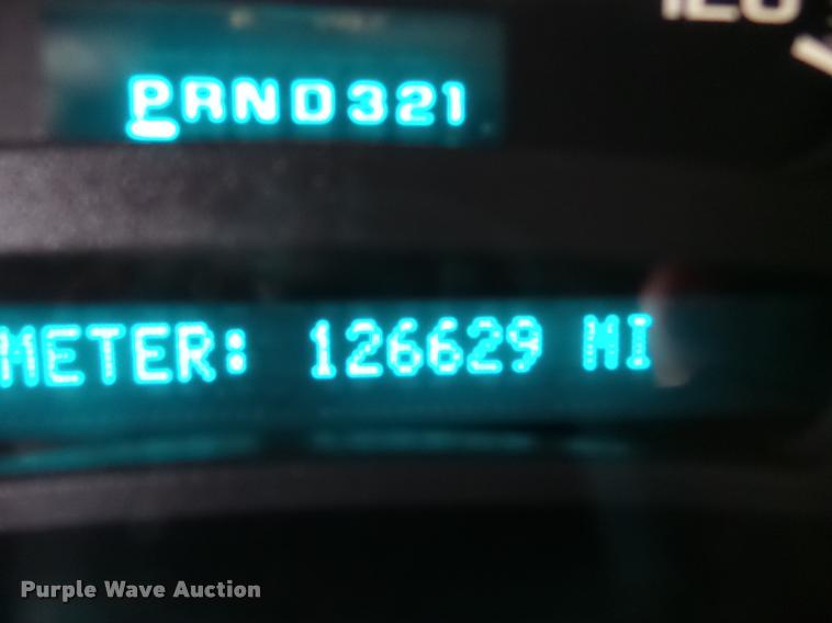 image for item K1083 2003 Chevrolet Silverado 1500 pickup truck