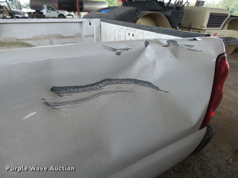 image for item K1083 2003 Chevrolet Silverado 1500 pickup truck