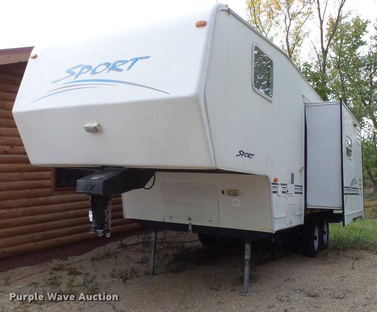 image for item K1439 2002 KZ Sport 2451 camper