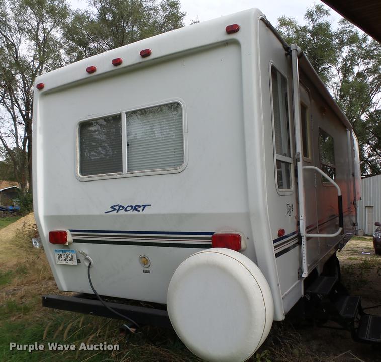 image for item K1439 2002 KZ Sport 2451 camper