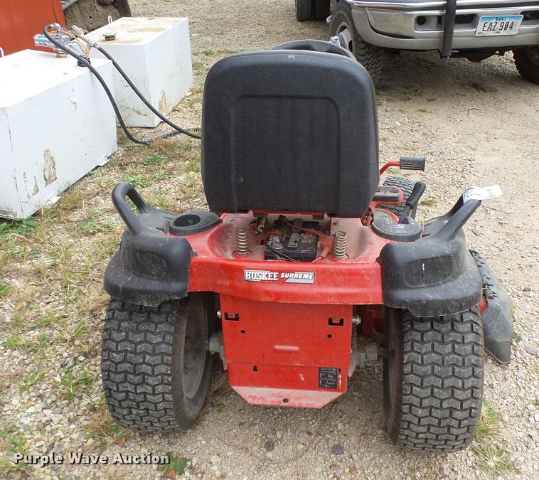image for item K1443 2007 Huskee SLT5400H lawn mower