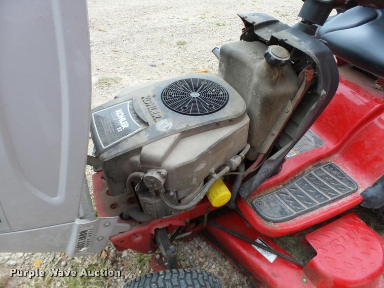 image for item K1443 2007 Huskee SLT5400H lawn mower
