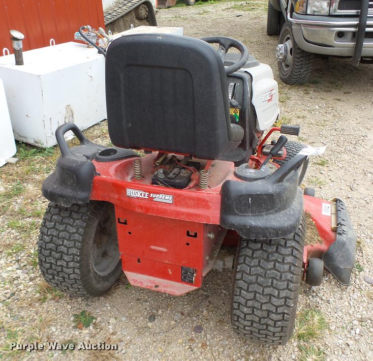 image for item K1443 2007 Huskee SLT5400H lawn mower