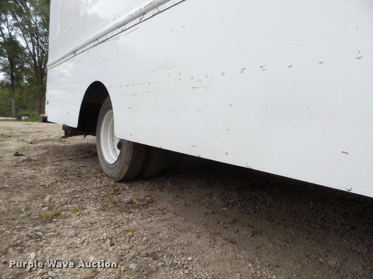 image for item K1447 1989 Chevrolet Grumman delivery truck