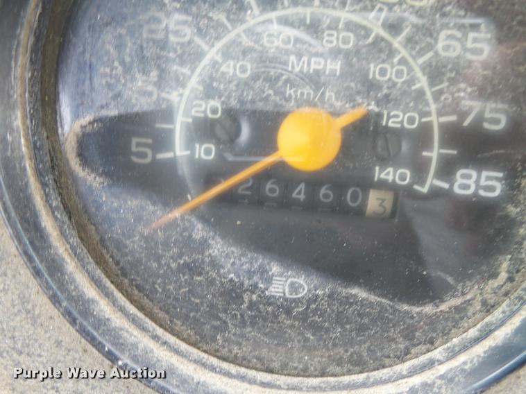 image for item K1447 1989 Chevrolet Grumman delivery truck