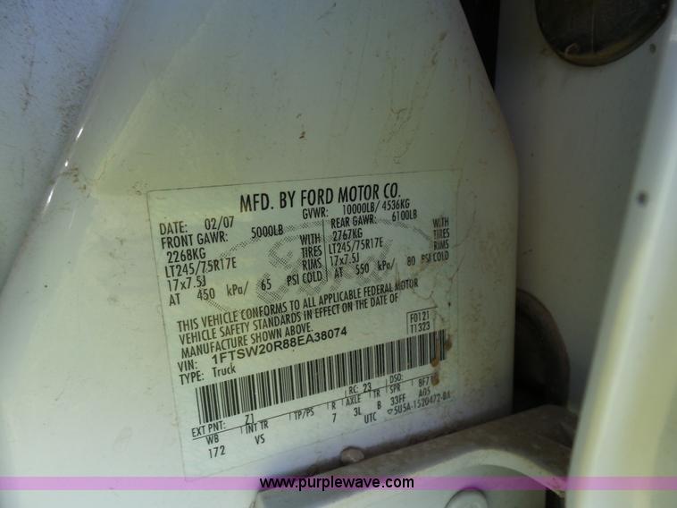 image for item K3152 2008 Ford F250 Super Duty Crew Cab pickup truck