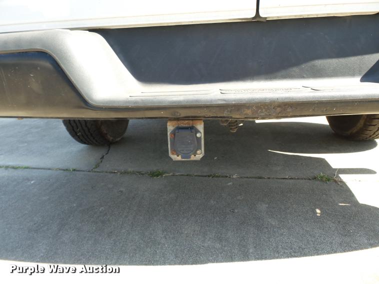 image for item K3463 2006 Chevrolet Express 3500 van