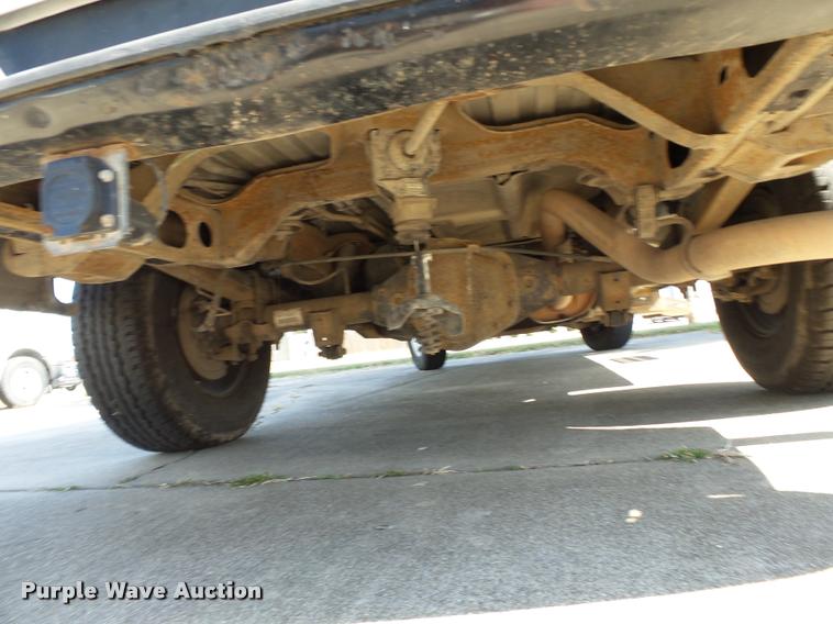 image for item K3463 2006 Chevrolet Express 3500 van