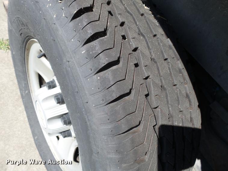 image for item K3463 2006 Chevrolet Express 3500 van