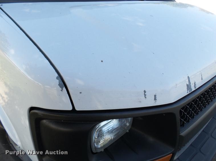 image for item K3463 2006 Chevrolet Express 3500 van