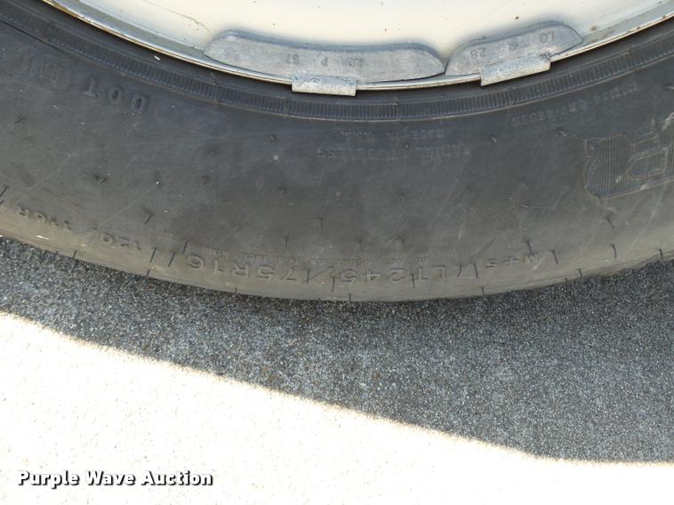 image for item K3464 2006 Chevrolet Express 3500 van