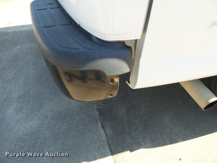 image for item K3464 2006 Chevrolet Express 3500 van