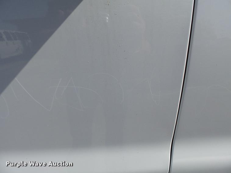 image for item K3464 2006 Chevrolet Express 3500 van