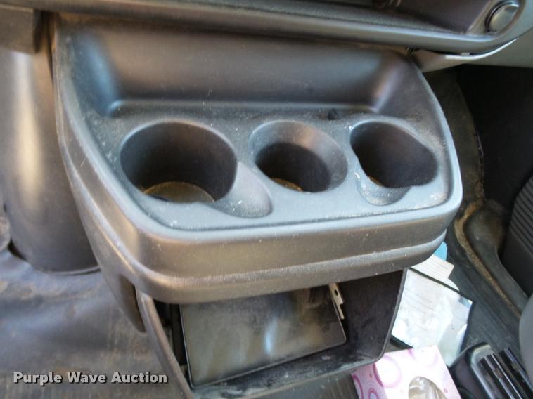 image for item K3464 2006 Chevrolet Express 3500 van