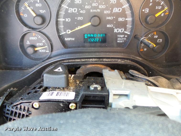 image for item K3464 2006 Chevrolet Express 3500 van