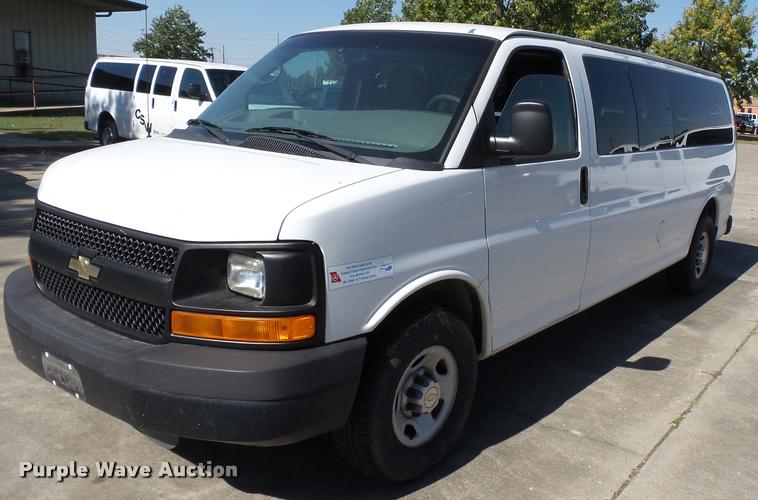 image for item K3465 2010 Chevrolet Express 3500 van