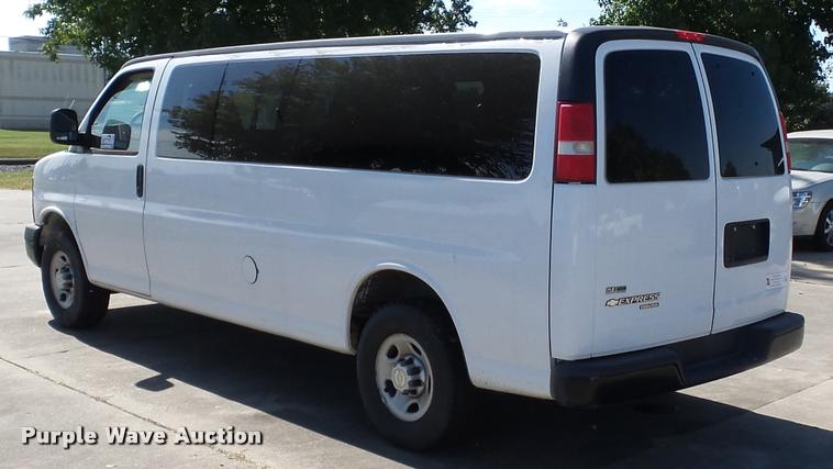 image for item K3465 2010 Chevrolet Express 3500 van