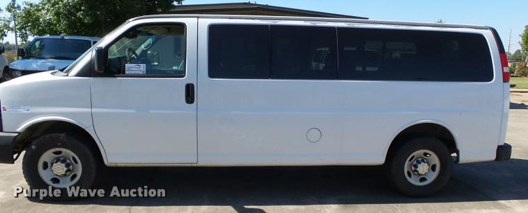 image for item K3465 2010 Chevrolet Express 3500 van