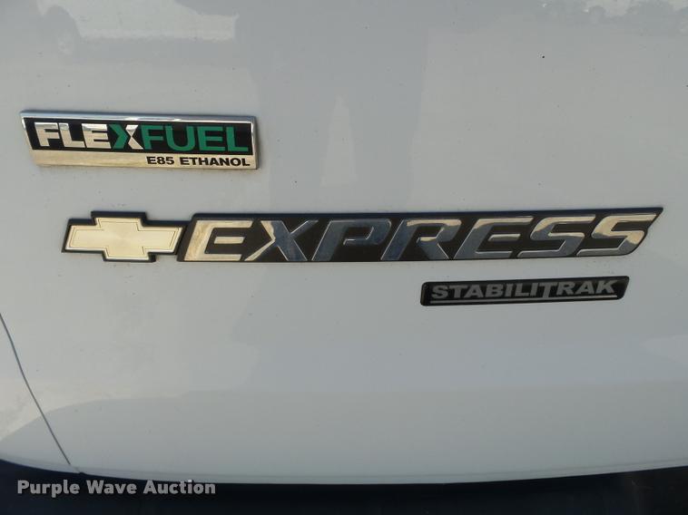 image for item K3465 2010 Chevrolet Express 3500 van