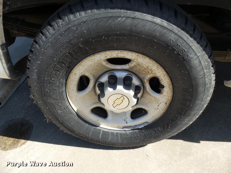 image for item K3465 2010 Chevrolet Express 3500 van