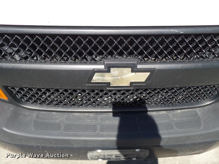 image for item K3465 2010 Chevrolet Express 3500 van