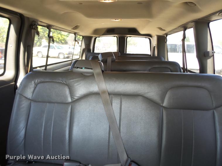 image for item K3465 2010 Chevrolet Express 3500 van