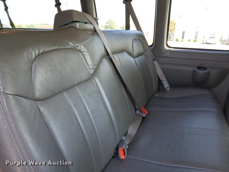 image for item K3465 2010 Chevrolet Express 3500 van