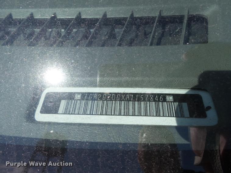 image for item K3465 2010 Chevrolet Express 3500 van