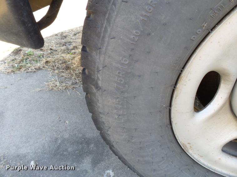 image for item K3466 2006 Chevrolet Express 3500 van