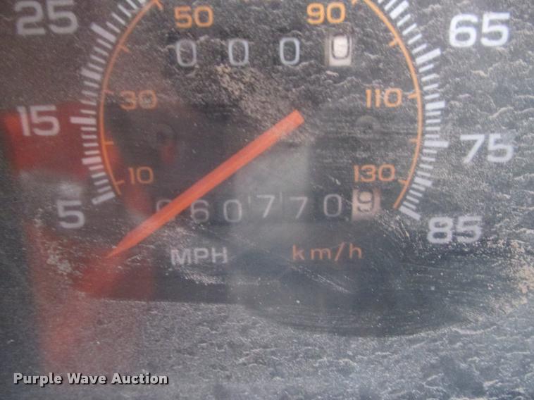 image for item K4222 1995 Chevrolet C30HD delivery van