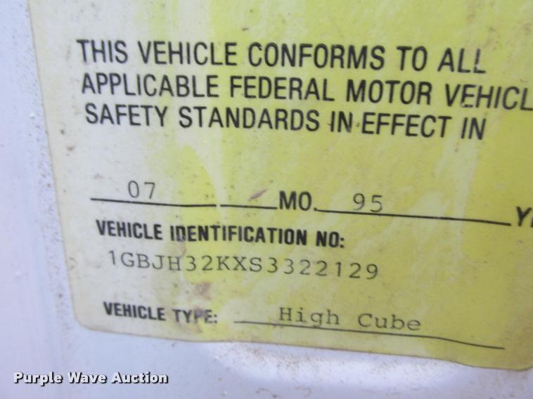 image for item K4222 1995 Chevrolet C30HD delivery van