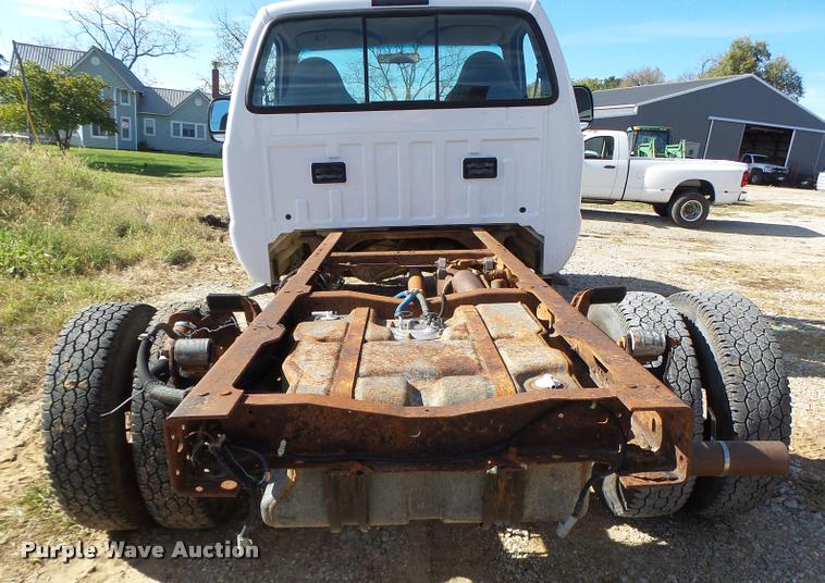 image for item K5658 1999 Ford F350 Super Duty pickup truck cab and chassis