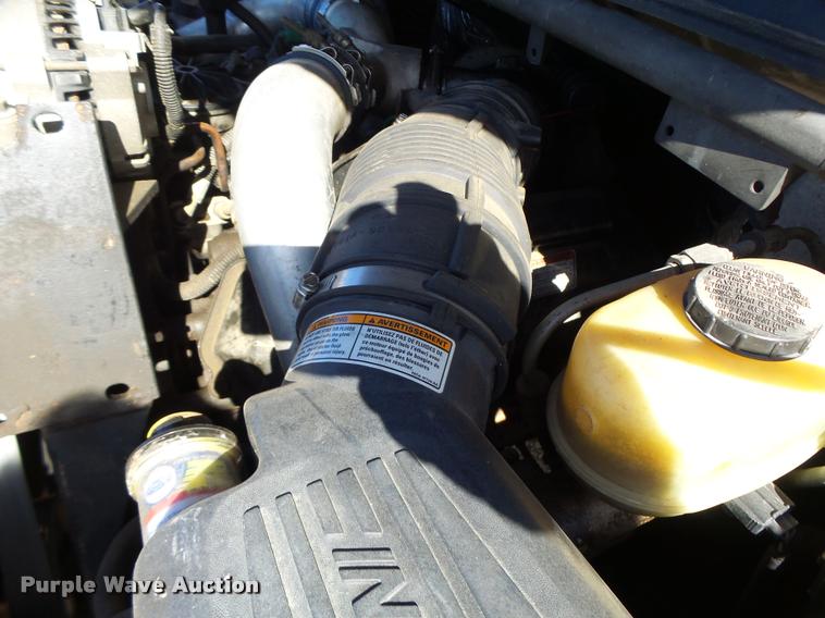 image for item K5658 1999 Ford F350 Super Duty pickup truck cab and chassis