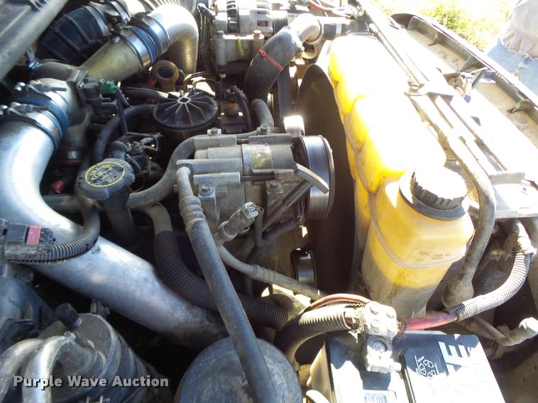 image for item K5658 1999 Ford F350 Super Duty pickup truck cab and chassis