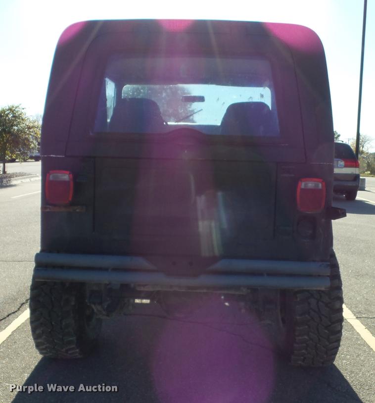 image for item K8113 1982 Jeep CJ7