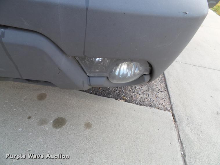 image for item K8114 2002 Chevrolet Avalanche 1500 Crew Cab pickup truck