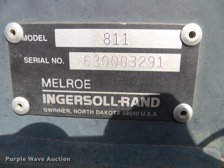 image for item K8131 2001 Bobcat 863 skid steer with backhoe attachment