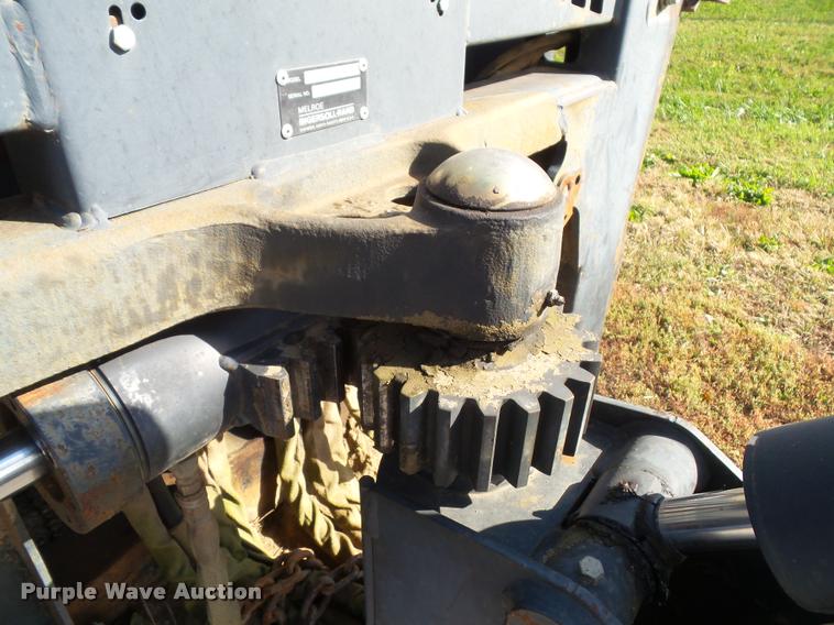 image for item K8131 2001 Bobcat 863 skid steer with backhoe attachment