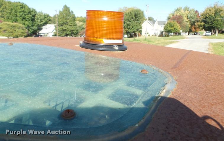 image for item K8131 2001 Bobcat 863 skid steer with backhoe attachment