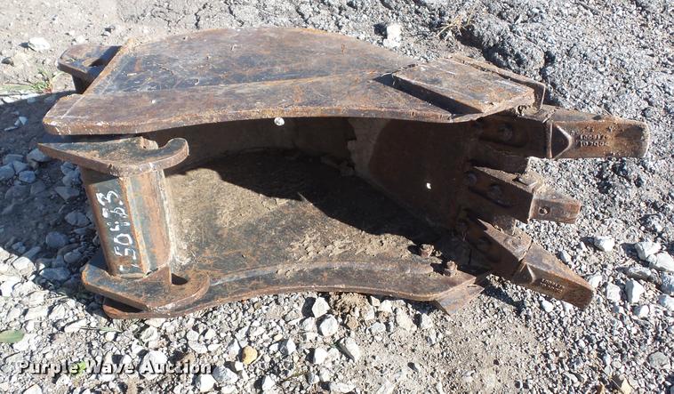 image for item K8131 2001 Bobcat 863 skid steer with backhoe attachment