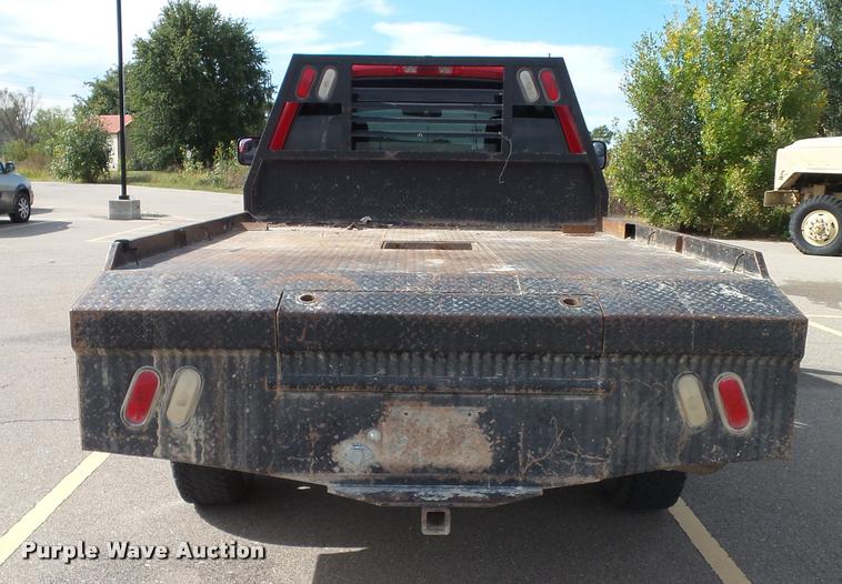 image for item K8164 2003 Dodge Ram 2500 flatbed pickup truck