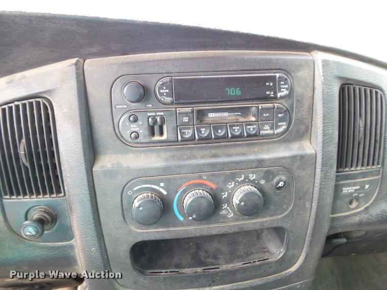 image for item K8164 2003 Dodge Ram 2500 flatbed pickup truck