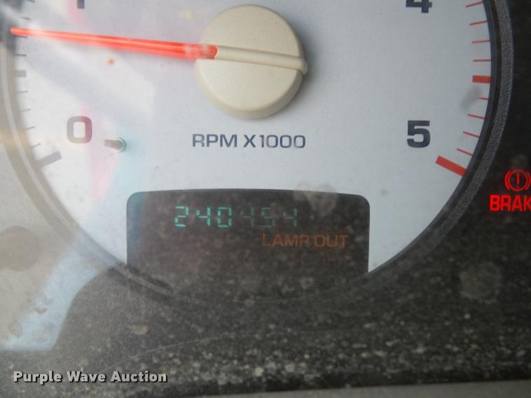 image for item K8164 2003 Dodge Ram 2500 flatbed pickup truck