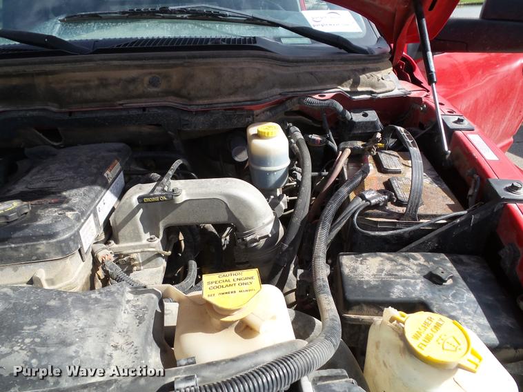 image for item K8164 2003 Dodge Ram 2500 flatbed pickup truck