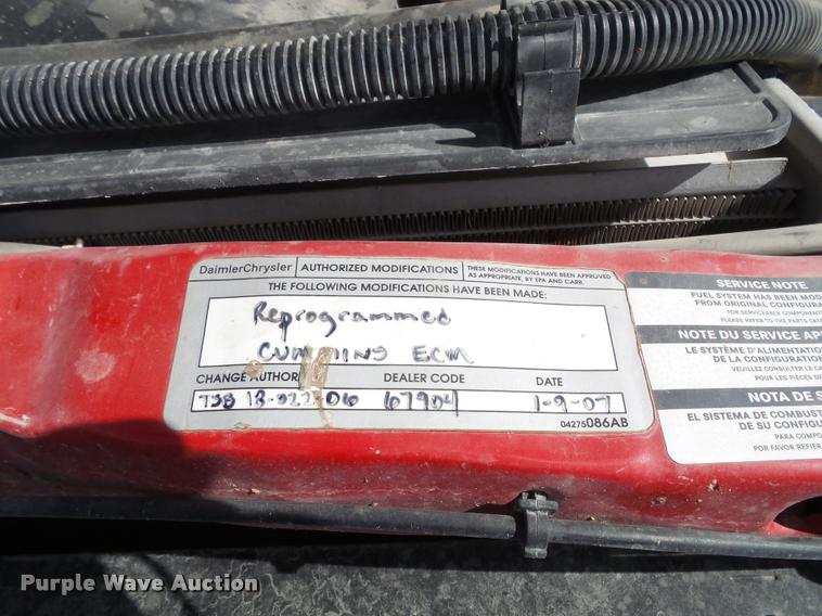 image for item K8164 2003 Dodge Ram 2500 flatbed pickup truck